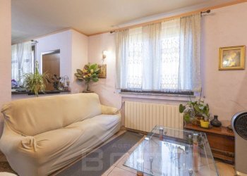 Salone - Villa via della Ciocca 94, Borgomanero - foto 3