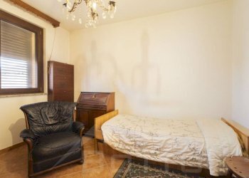 Camera da letto - Villa via della Ciocca 94, Borgomanero - foto 13