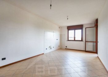 Cucina - Bilocale via vivaldi 2, Borgomanero - foto 1