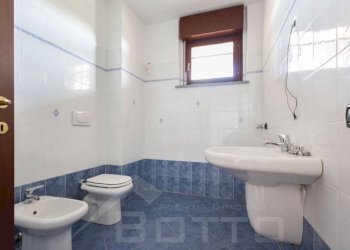 Bagno - Bilocale via vivaldi 2, Borgomanero - foto 9