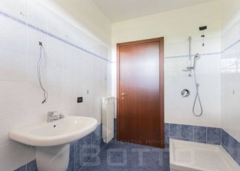 Bagno - Bilocale via vivaldi 2, Borgomanero - foto 10