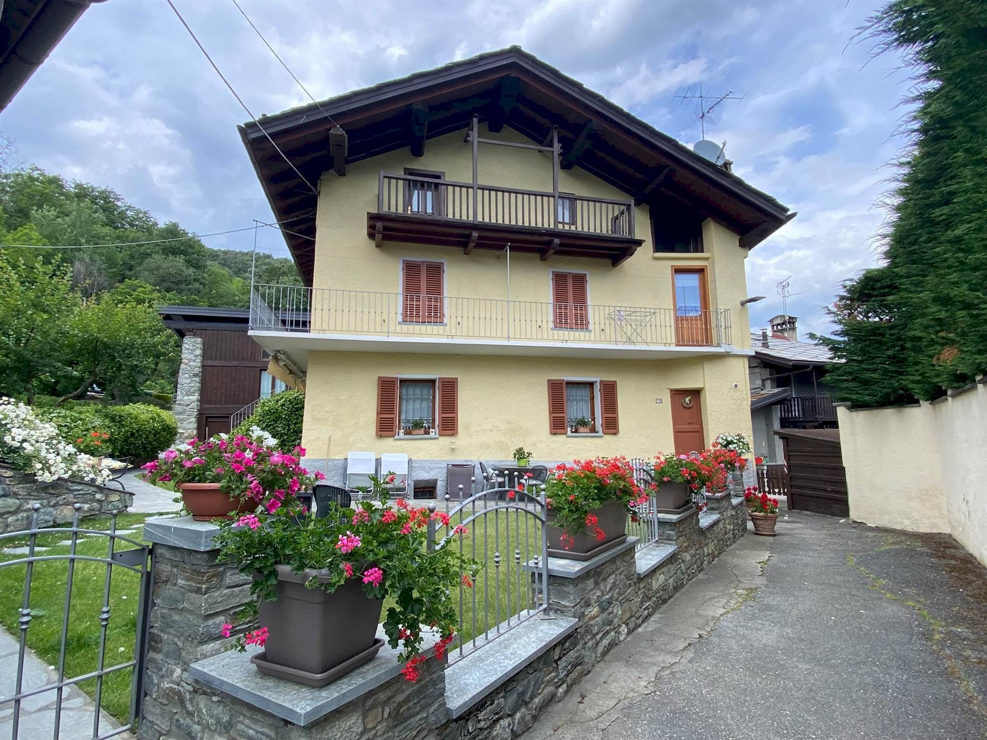 Townhouse Frazione Ville 70, Challand-Saint-Victor - photo 1