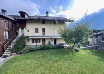 Townhouse Frazione Ville 70, Challand-Saint-Victor - photo 2