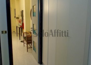 0.10_GUARDAROBA+CORRIDOIO.JPG - Appartamento RE DAVID 38A, Bari - foto 9