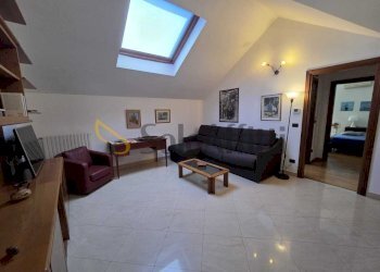 9 - Three-room apartment Largo Francesco Cigna, Torino (neighborhood Aurora) - photo 3