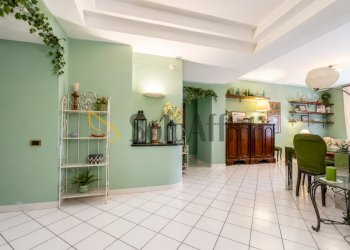 Salone.png - Four-room apartment Via Arenella, Napoli (neighborhood Arenella) - photo 3