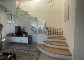 ZONA GIORNO CON SCALA ACCESSO MANSARDA - Three-room apartment Via Dante di Nanni, Santarcangelo di Romagna - photo 21
