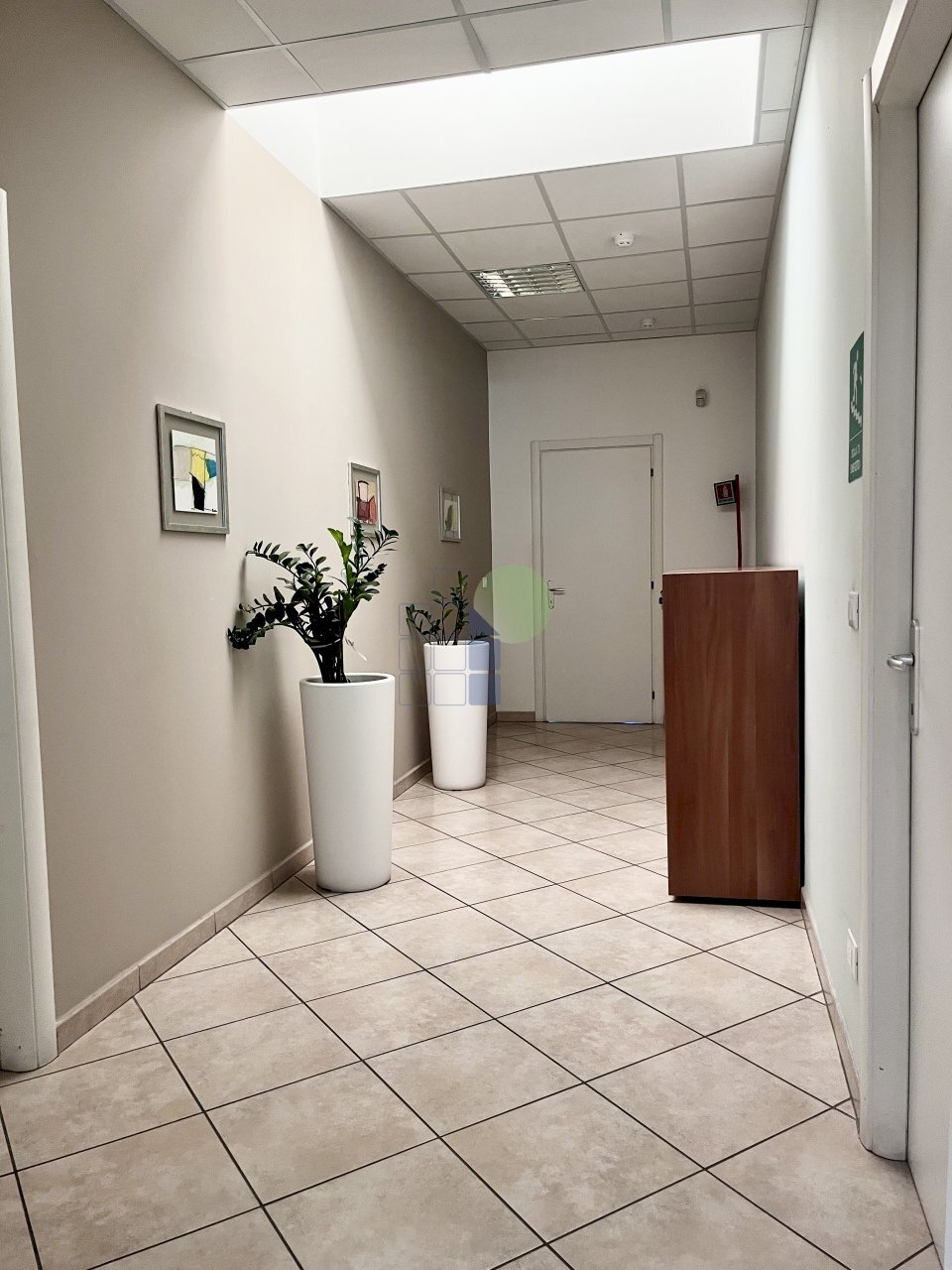 disimpegno uffici - Commercial Premises Via Cimarosa 55, Livorno - photo 2