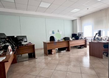 ufficio operativo - Commercial Premises Via Cimarosa 55, Livorno - photo 6