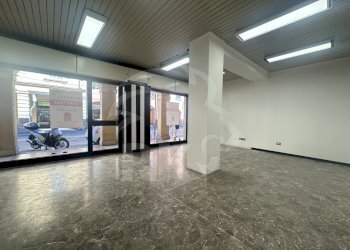 IMG_8766.jpeg - Commercial Premises VIA SANT'ISAIA 72, Bologna (neighborhood Centro Storico) - photo 1