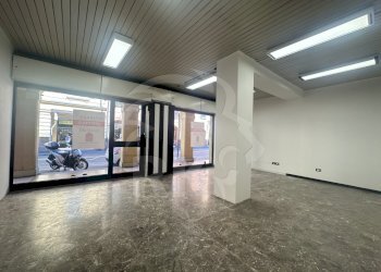 IMG_8767.jpeg - Commercial Premises VIA SANT'ISAIA 72, Bologna (neighborhood Centro Storico) - photo 2