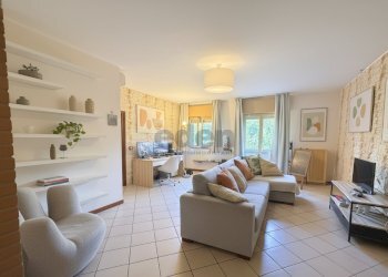 Sala - Trilocale Via Luigi Pasteur 22, Modena - foto 2