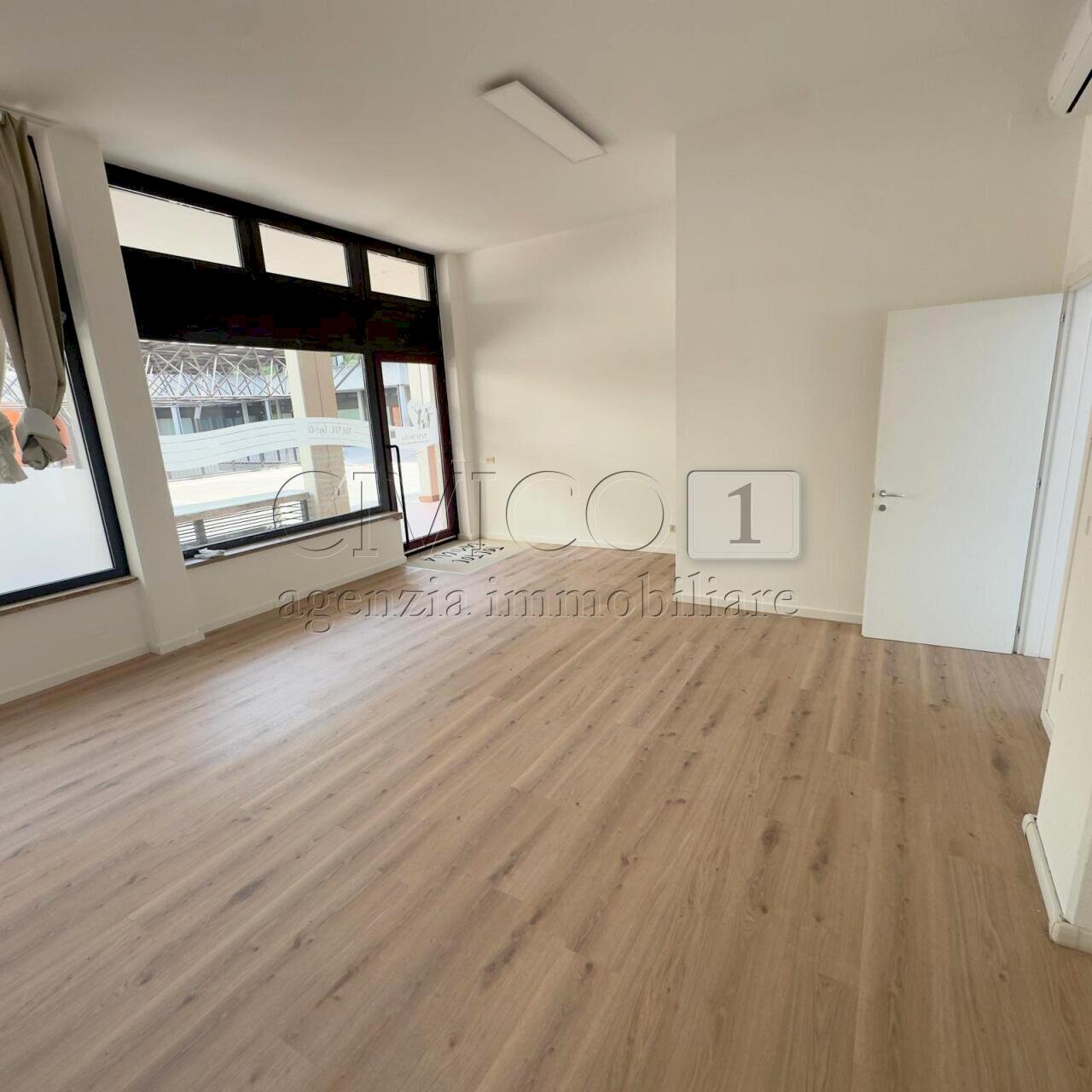 1780571071.jpg - Locale Commerciale Via Roma 110, Vigodarzere - foto 3