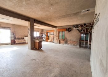 GARAGE - Three-room apartment Via Montefeltro 186, Novafeltria - photo 16