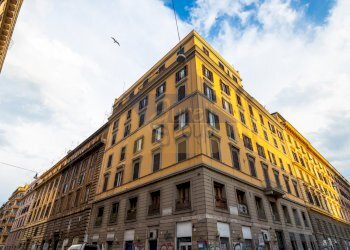 Palazzina - Three-room apartment Via Cairoli, Roma - photo 1