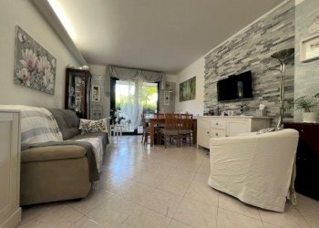 soggiorno - Apartment Via Marecchiese 469, Rimini - photo 12