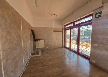Immagine WhatsApp 2025-06-19 ore 14.49.24_20c0341e - Commercial Premises Via Papa Giovanni XXIII 1, Ventimiglia - photo 8