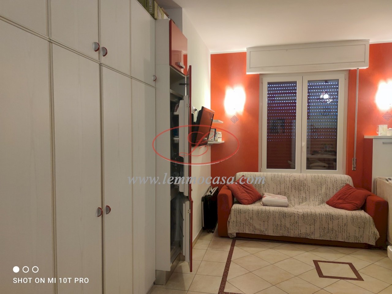 Armadio con letto matrimoniale a scomparsa - One-room apartment Via Diano San Pietro 76, Diano Castello - photo 2