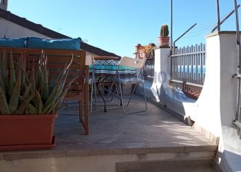 TERRAZZO ALTO 1 - Porzione di casa Via Principe Amedeo, Castellaro - foto 2