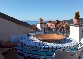 TERRAZZO ALTO CON VISTA - Porzione di casa Via Principe Amedeo, Castellaro - foto 4