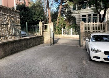 IMG_7445 2.jpeg - Box Via Giorgio Byron 2Rr, Genova (neighborhood Albaro) - photo 1