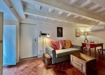 WhatsApp Image 2026-05-29 at 12.30.01 (8) - Four-room apartment Piazza Santo Spirito, Firenze (neighborhood Santo Spirito) - photo 1