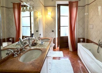 bagno - Villa Via di Cantagallo, Prato - photo 21