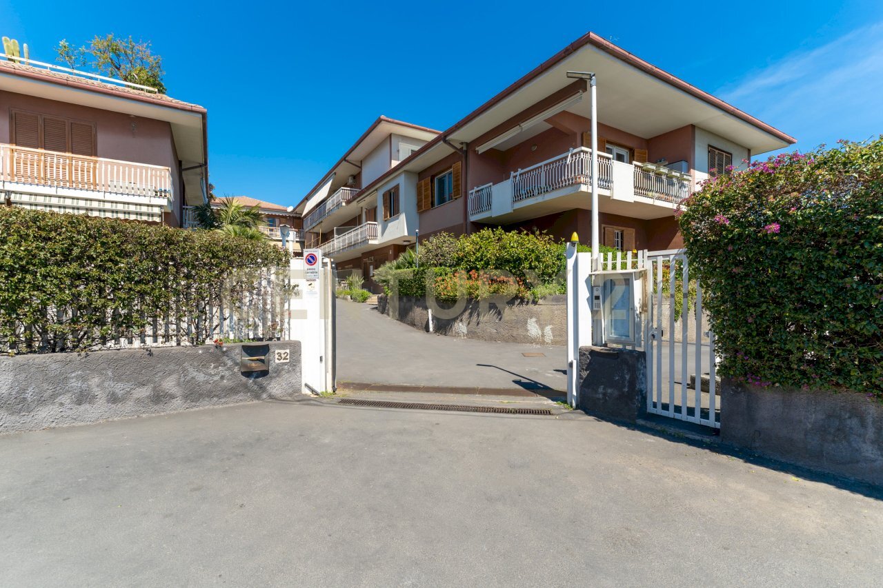 Via Nazionale 32 (1) - Four-room apartment Via Nazionale 32, Aci Castello - photo 2