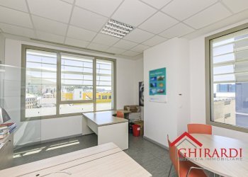 3.2 UFFICIO 2 - Ufficio Via delle Nuove Tecnologie Enrico Albareto 21, Genova (zona Sestri Ponente) - foto 8