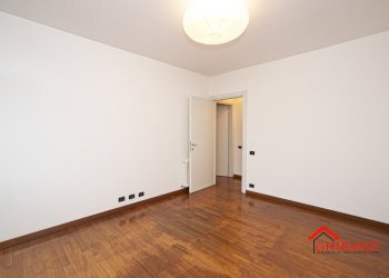 3.2 camera1.jpg - Appartamento Calata Andalò di Negro 3, Genova - foto 15