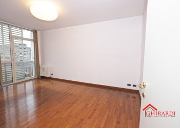 4.0 camera2.jpg - Appartamento Calata Andalò di Negro 3, Genova - foto 17