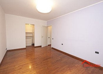 4.2 camera2.jpg - Appartamento Calata Andalò di Negro 3, Genova - foto 19