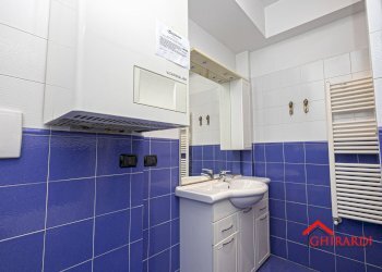 5.2 bagno.jpg - Appartamento Calata Andalò di Negro 3, Genova - foto 23