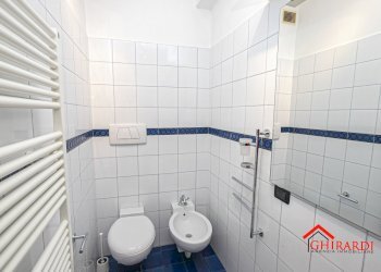 6.0 bagno2.jpg - Appartamento Calata Andalò di Negro 3, Genova - foto 27