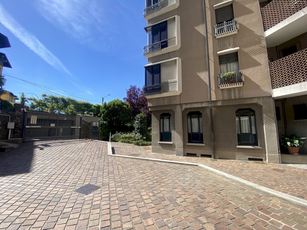Cortile - Apartment Via Rezzonico 61, Como - photo 2