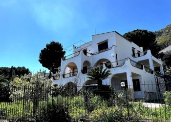 cover-m-c - Independent house Trabia - photo 1