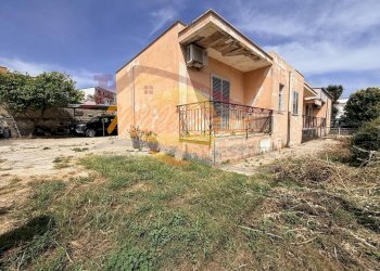 814a16c8-64f2-42fb-9c2a-1fe28a16700c - Villa Viale Edoardo Garrone, Siracusa - foto 11