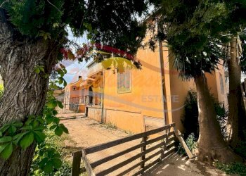 0fa84363-a266-46d3-9537-b13e8e65497b - Villa Viale Edoardo Garrone, Melilli - photo 2
