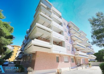 Facciata - Appartamento Via Galera Montefusco 11, Taranto - foto 21