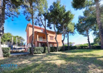 giardino - Villa Via Lappane, Taranto - photo 1