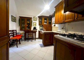 Four-room apartment Via Arnaldo da Brescia, Sanremo - photo 8