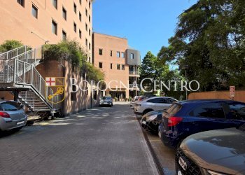 Posto Auto Bologna (zona San Vitale) - foto 1