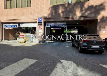 Posto Auto Bologna (zona San Vitale) - foto 10