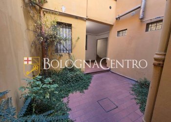 Trilocale Bologna (zona Santo Stefano) - foto 5