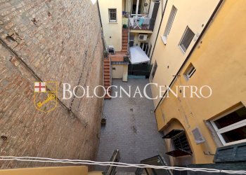 Trilocale Bologna (zona Santo Stefano) - foto 16