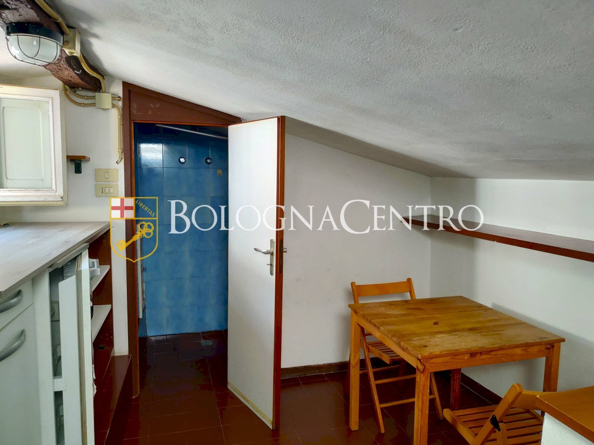 Attic Bologna (neighborhood Santo Stefano) - photo 3