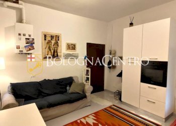 Bilocale Bologna (zona Santo Stefano) - foto 2