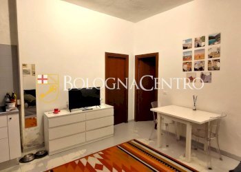 Bilocale Bologna (zona Santo Stefano) - foto 4