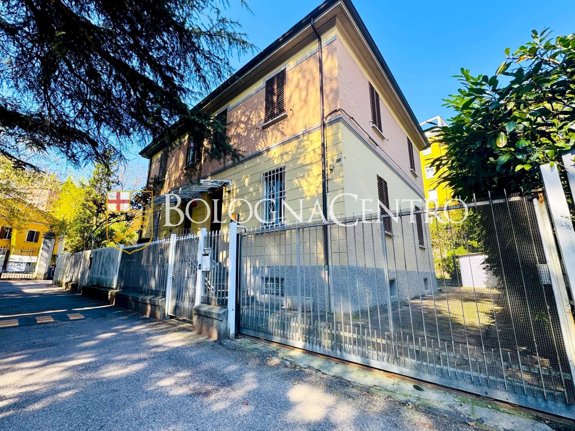 Villa Bifamiliare Bologna (zona San Mamolo) - foto 2