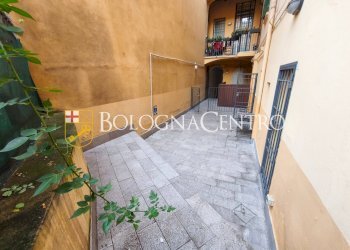 Trilocale Bologna (zona Santo Stefano) - foto 3